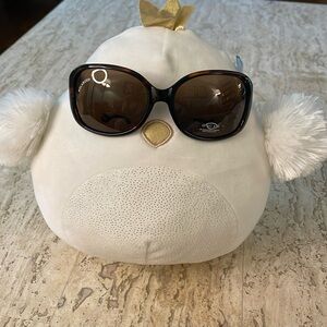 Oscar de la renta tortoise shell sunnies